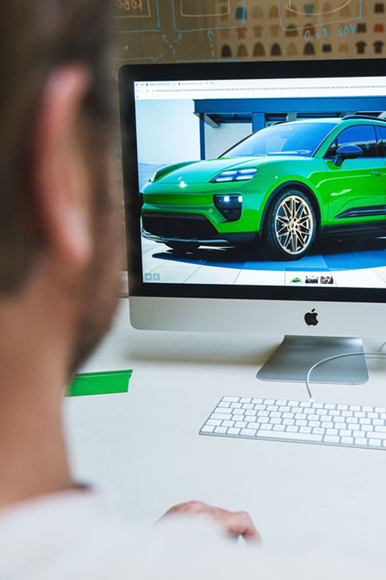 Close up Porsche configurator on a screen depicting the wheels.
